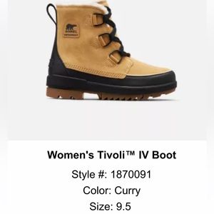 SOREL BOOTS, barely worn